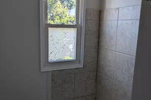 134 Black Rock Ave, New Britain, CT 06052 - Photo 9