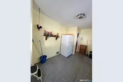 9 Central Avenue, Winchester, CT 06098 - Photo 5