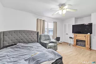 40 Carriage Path N, Milford, CT 06460 - Photo 17