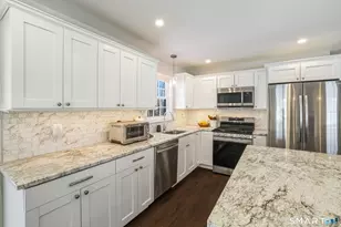 8 Egypt Ln, Clinton, CT 06413 - Photo 7