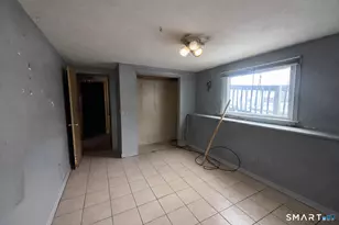 17 Forest Ln, Bloomfield, CT 06002 - Photo 7