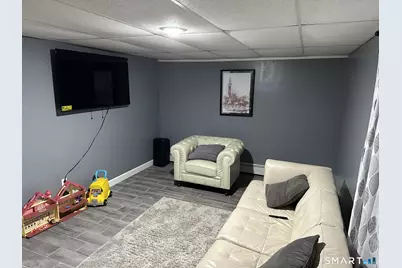 45 Swampscott Street, West Haven, CT 06516 - Photo 17