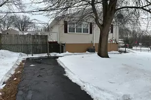 45 Swampscott St, West Haven, CT 06516 - Photo 3