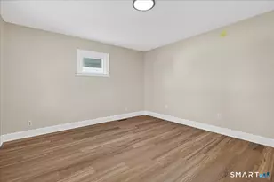 38 Bristol St, West Haven, CT 06516 - Photo 9