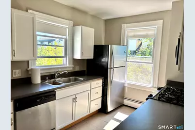 25 Westfield Avenue, Bridgeport, CT 06606 - Photo 3