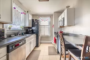 25 Westfield Ave, Bridgeport, CT 06606 - Photo 15