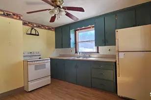 44 Old Waterbury Rd, Plymouth, CT 06786 - Photo 3