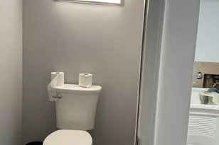 37 Westminster St, Hamden, CT 06518 - Photo 25