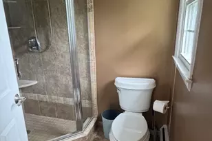 131 Old Elm Rd, Fairfield, CT 06825 - Photo 9