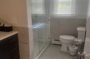 131 Old Elm Rd, Fairfield, CT 06825 - Photo 17