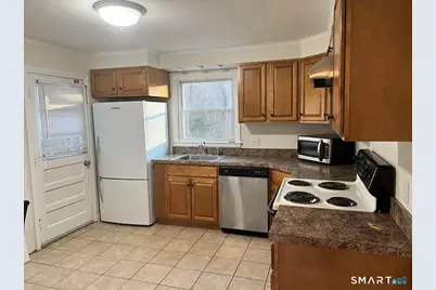 23 Pinewood Road, Hamden, CT 06518 - Photo 5