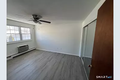 633 Center Street #APT E, Manchester, CT 06040 - Photo 9