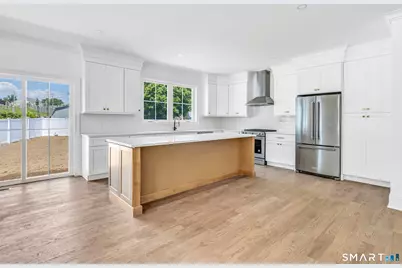 27 Suzanne Circle, Fairfield, CT 06825 - Photo 9