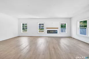 27 Suzanne Cir, Fairfield, CT 06825 - Photo 13