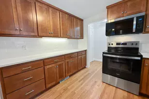 56 Craigmoor Rd, West Hartford, CT 06107 - Photo 5