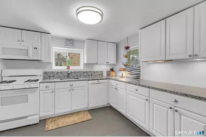 510 Reef Road, Fairfield, CT 06824 - Photo 11