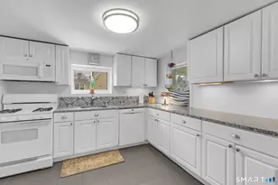 510 Reef Rd, Fairfield, CT 06824 - Photo 11