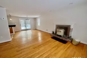 32 Latimer Dr, East Lyme, CT 06333 - Photo 5