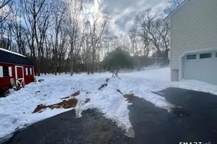 32 Latimer Dr, East Lyme, CT 06333 - Photo 21