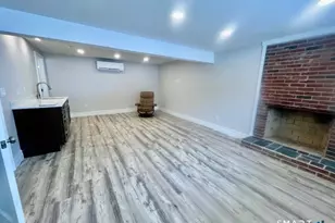 32 Latimer Dr, East Lyme, CT 06333 - Photo 17