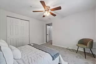 34 Pleasant St, Plainfield, CT 06374 - Photo 7