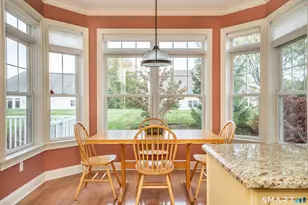 6 Spy Glass Cir, Bloomfield, CT 06002 - Photo 11