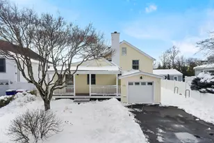 110 Alden St, Fairfield, CT 06824 - Photo 1