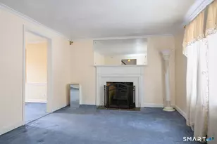 39 Burlington St, Hartford, CT 06112 - Photo 9