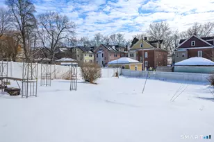 39 Burlington St, Hartford, CT 06112 - Photo 33