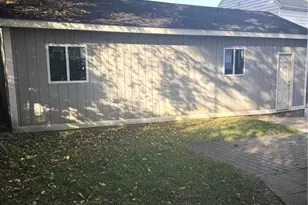 55 Avery St, Stamford, CT 06902 - Photo 21