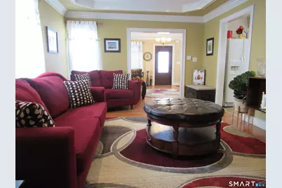 35 Querida Street, Bridgeport, CT 06604 - Photo 3