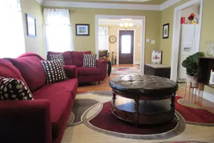 35 Querida St, Bridgeport, CT 06604 - Photo 3