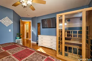 35 Querida St, Bridgeport, CT 06604 - Photo 23