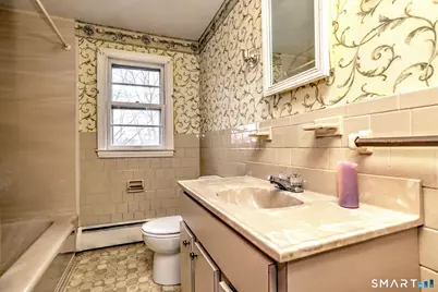 22 Lynmoor Street, Milford, CT 06460 - Photo 29