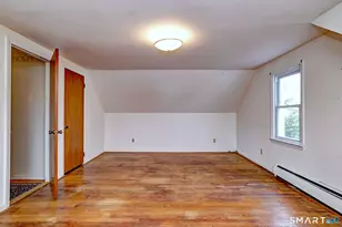 22 Lynmoor St, Milford, CT 06460 - Photo 31