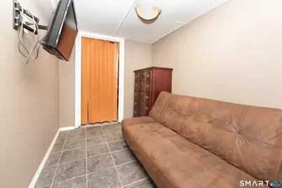 357 Harral Avenue, Bridgeport, CT 06604 - Photo 5