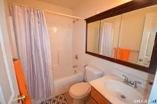 1376 Chopsey Hill Rd, Bridgeport, CT 06606 - Photo 23