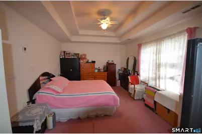 1376 Chopsey Hill Road, Bridgeport, CT 06606 - Photo 25