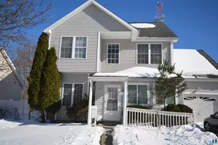 1376 Chopsey Hill Rd, Bridgeport, CT 06606 - Photo 1