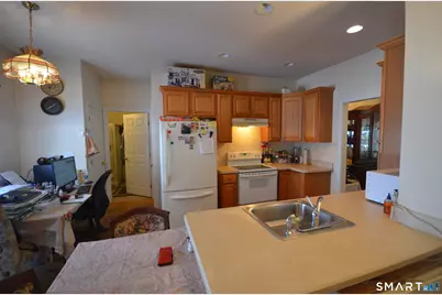 1376 Chopsey Hill Road, Bridgeport, CT 06606 - Photo 3