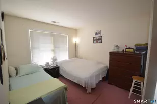 1376 Chopsey Hill Rd, Bridgeport, CT 06606 - Photo 17