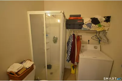 1376 Chopsey Hill Road, Bridgeport, CT 06606 - Photo 15