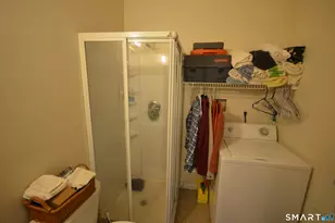 1376 Chopsey Hill Rd, Bridgeport, CT 06606 - Photo 15