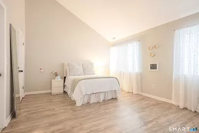 32 Deer Run #32, Bethel, CT 06801 - Photo 9