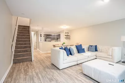 32 Deer Run #32, Bethel, CT 06801 - Photo 3