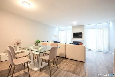 32 Deer Run #32, Bethel, CT 06801 - Photo 3