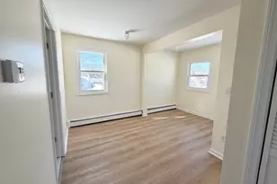 114 Albright Ave, Stratford, CT 06614 - Photo 9