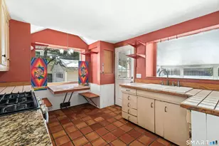 37 Murray St, Norwalk, CT 06851 - Photo 15