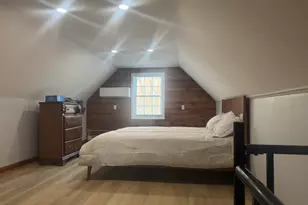 352 Hotchkiss Rd, Orange, CT 06477 - Photo 11