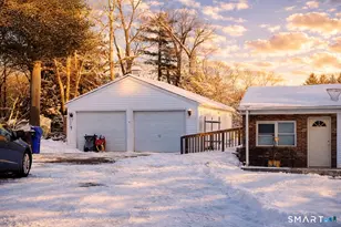 2 Sharren Ln, Enfield, CT 06082 - Photo 17